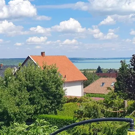 Apartmanhotel Baker Street Balatonalmádi