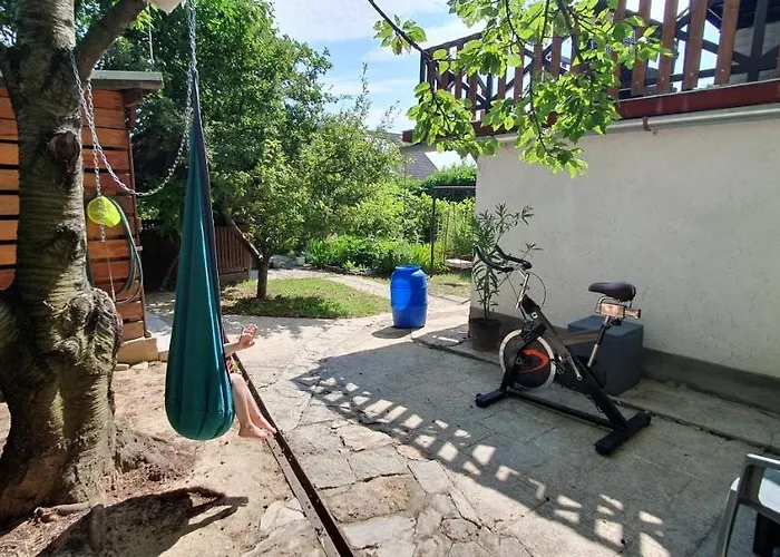 Baker Street 아파트호텔 발라톤알마디